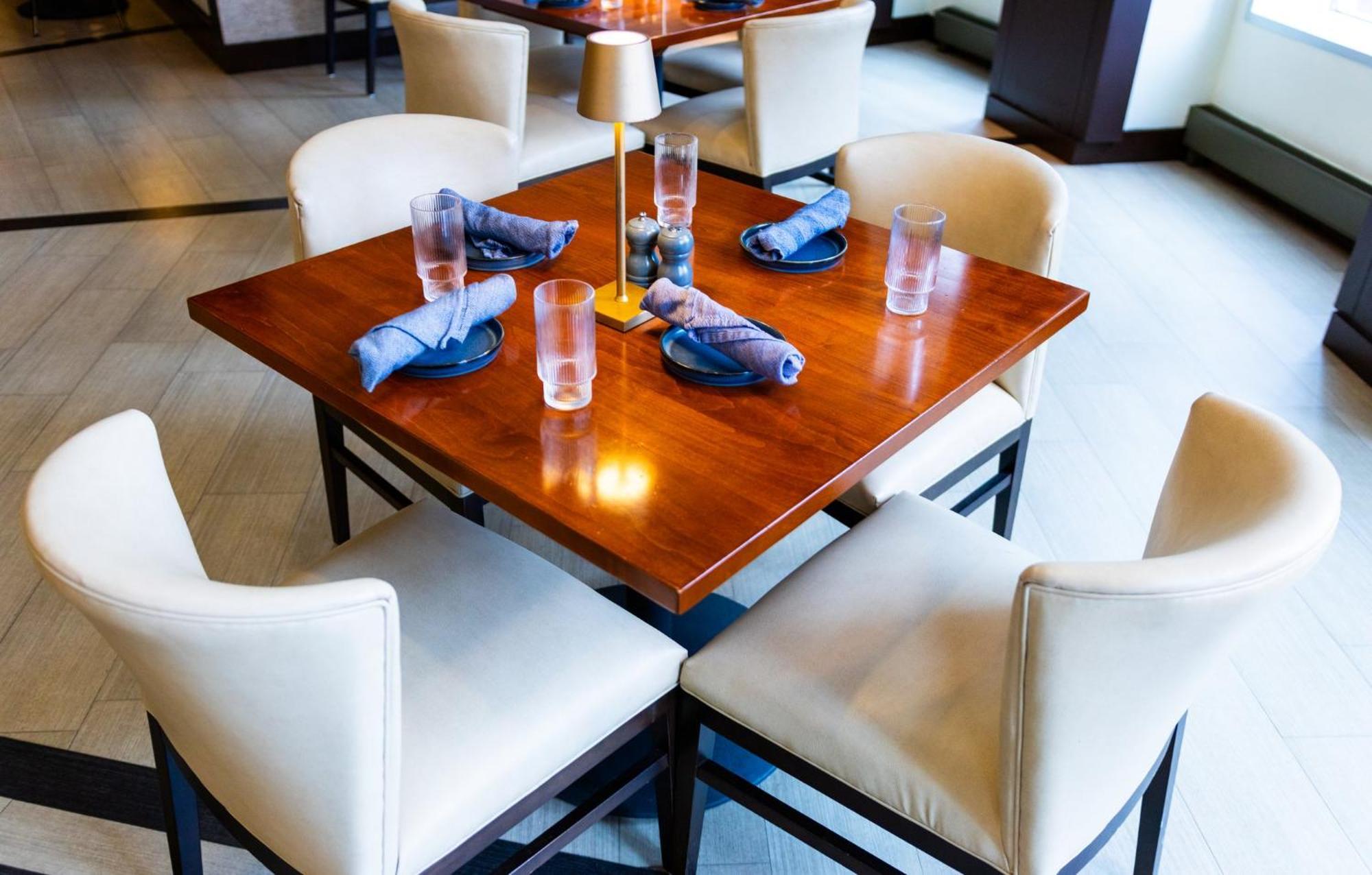 Hotel Crowne Plaza At Playhouse Square By Ihg