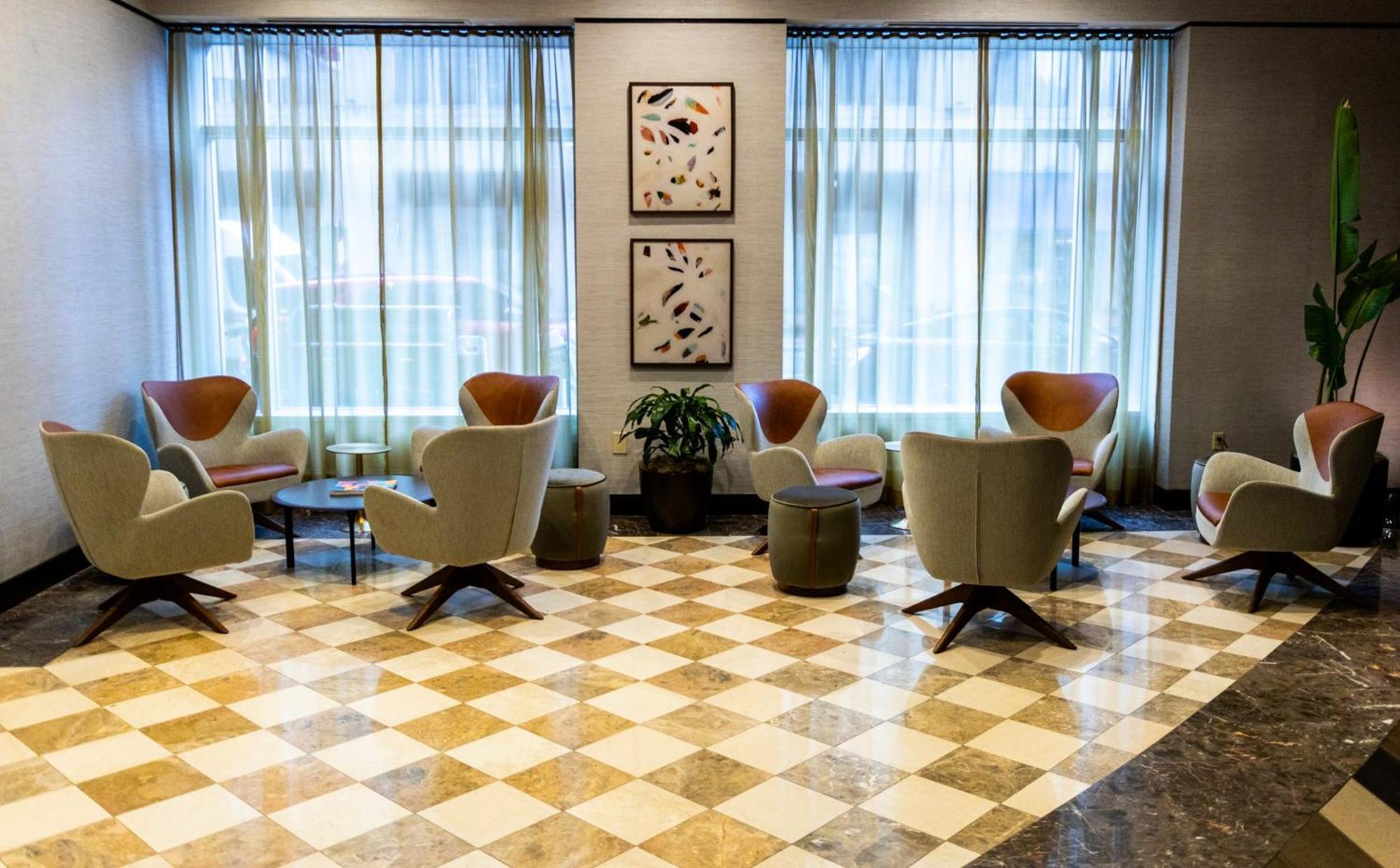 Hotel Crowne Plaza At Playhouse Square By Ihg 3*